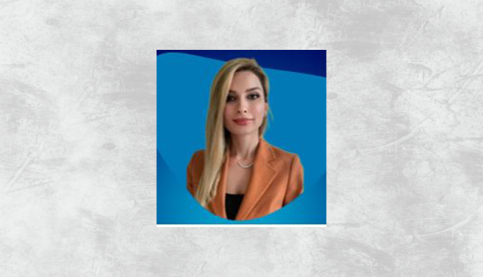 Sara Azimi سارا عظیمی مهاجرت به کانادا و استرالیا در تورنتو